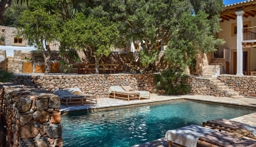 Resa Esatates for sale finca st rafael Ibiza modern 1 pool.jpg